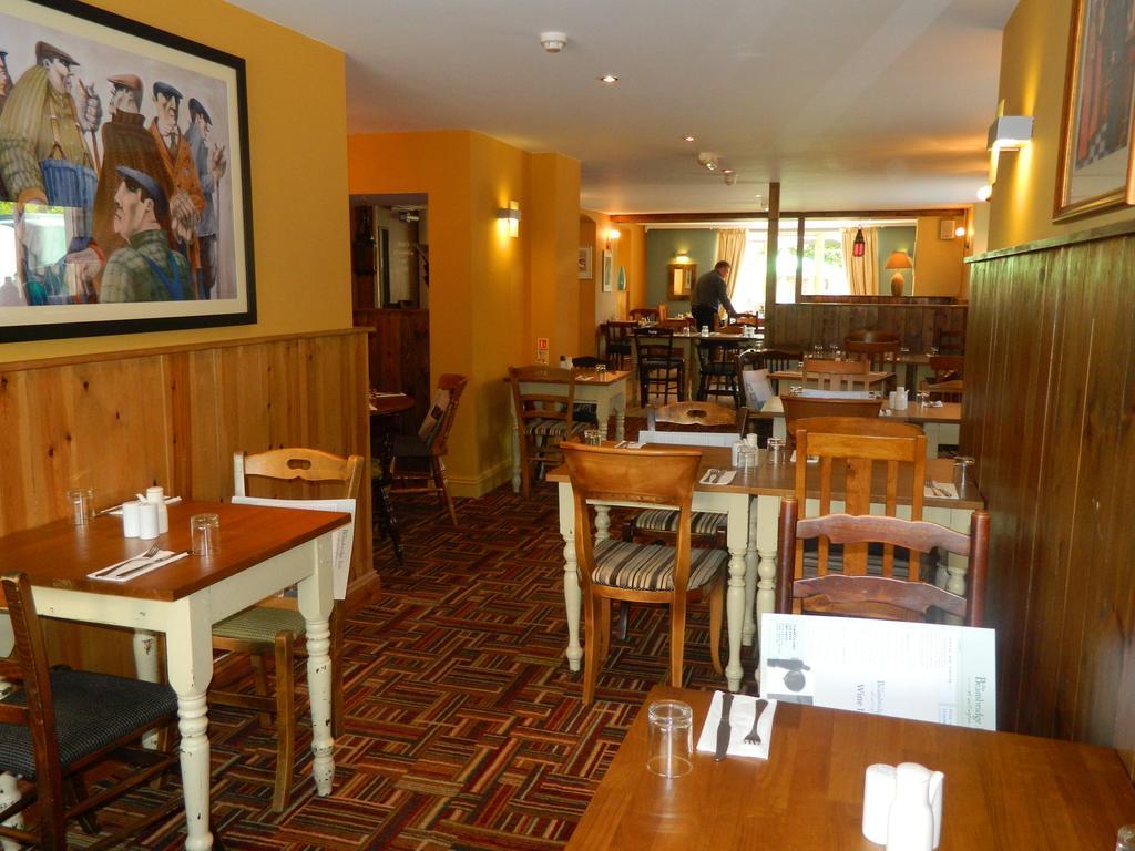 Beambridge Inn Уелингтън Екстериор снимка